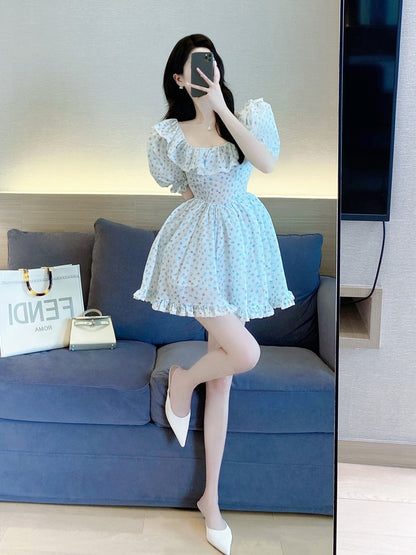 Small floral dress women's summer 2022 new high-end temperament French square collar sweet puff sleeve a-line skirt 2031