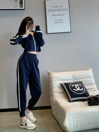 Casual suit women's autumn 2022 new style small fragrance fashion fried street small sports trousers two-piece trendy