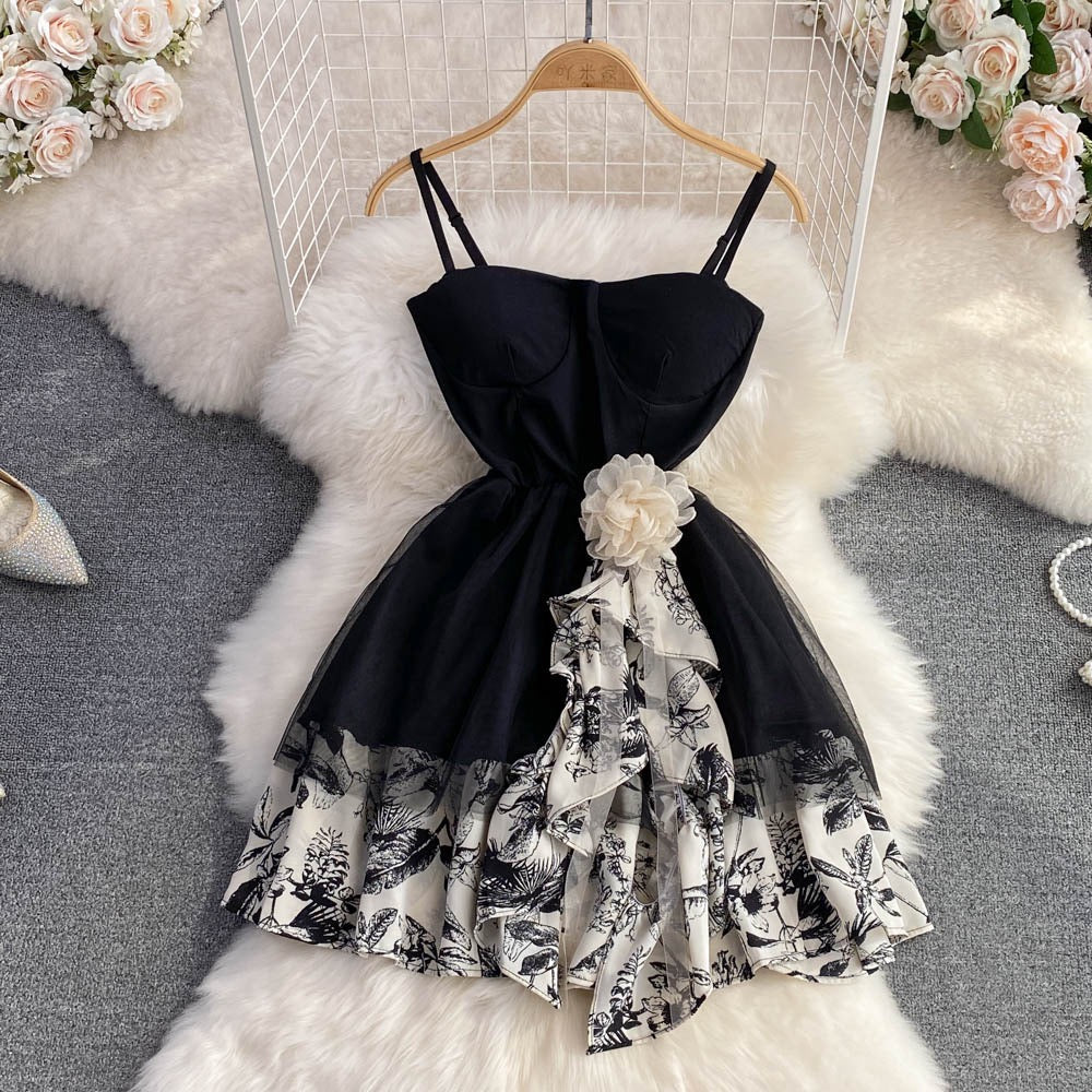 .Tube top suspender skirt summer retro temperament national style ink floral mosaic receiving waist thin A-line fluffy dress