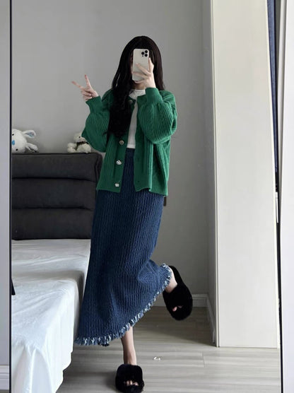 Autumn and winter women's milk series wear a French bellflower cold salt series a complete set of milky high-end two-piece suit skirts