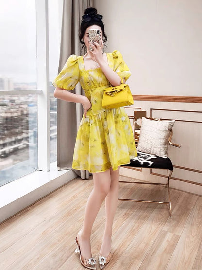 Skirt fairy summer 2022 new women's summer dress small floral yellow square collar sweet and spicy dress