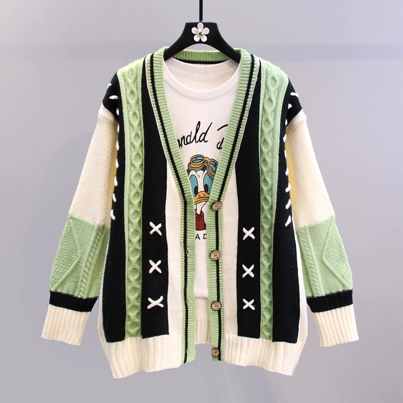 Contrasting color design V-neck sweater jacket women's autumn and winter 2022 new loose all-match Western-style age-reducing knitted cardigan
