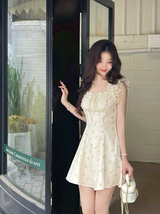 Q Women's Home To Alice/French Milk Sweet Flying Sleeve Dress 2022 Floral Sleeveless High-quality Sling Dress