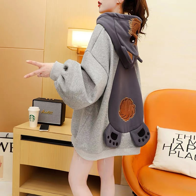 Fleece and thickened hooded sweater women's 2022 new autumn and winter hot style fashion western style age-reducing loose design coat