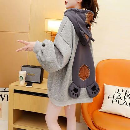 Fleece and thickened hooded sweater women's 2022 new autumn and winter hot style fashion western style age-reducing loose design coat