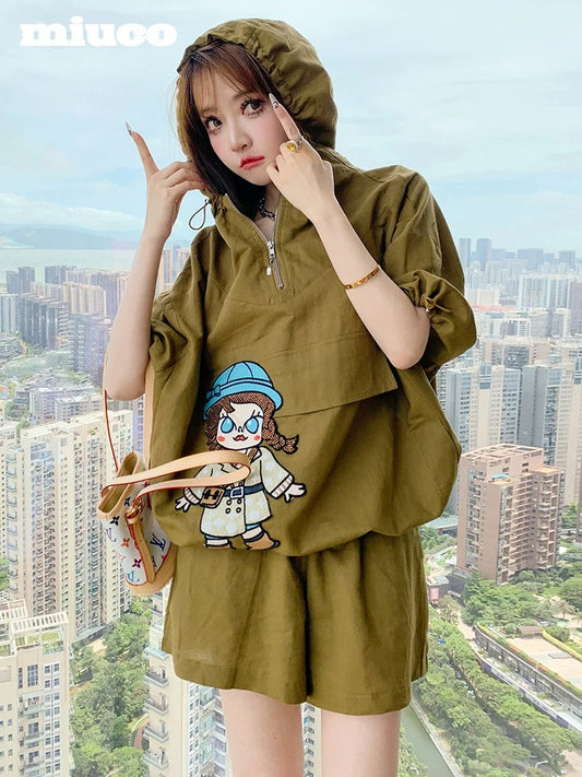 miuco cartoon girl patch embroidery hooded loose top + wide leg shorts suit female 2022 Xia Xin