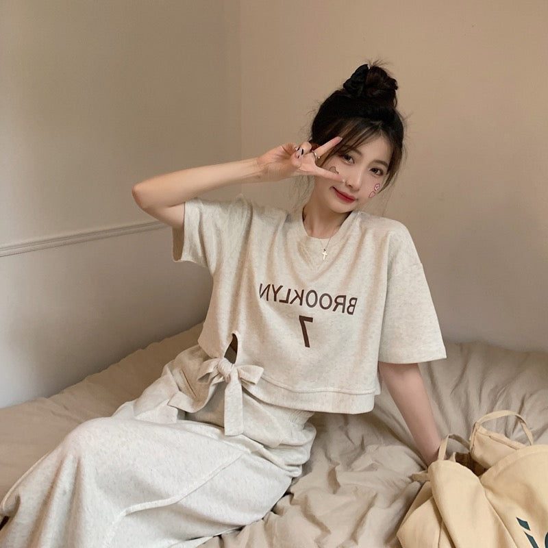 Summer women's clothing 2023 slightly fat and thin tea-style wear lively age-reducing salt-style light mature dress two-piece suit