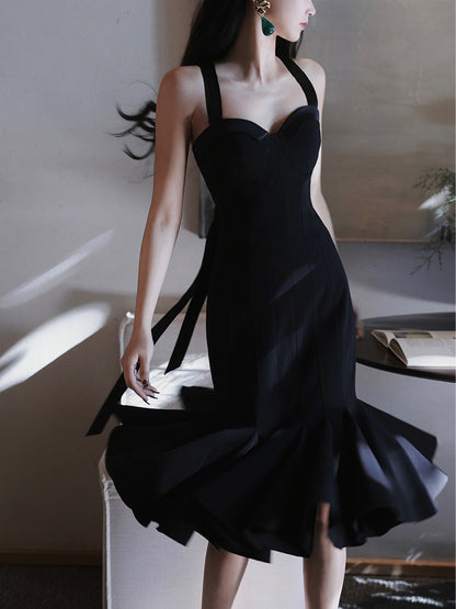 Xiaoli swaying wind chimes black sling bag hip dress autumn and winter 2022 with French advanced sexy mermaid skirt