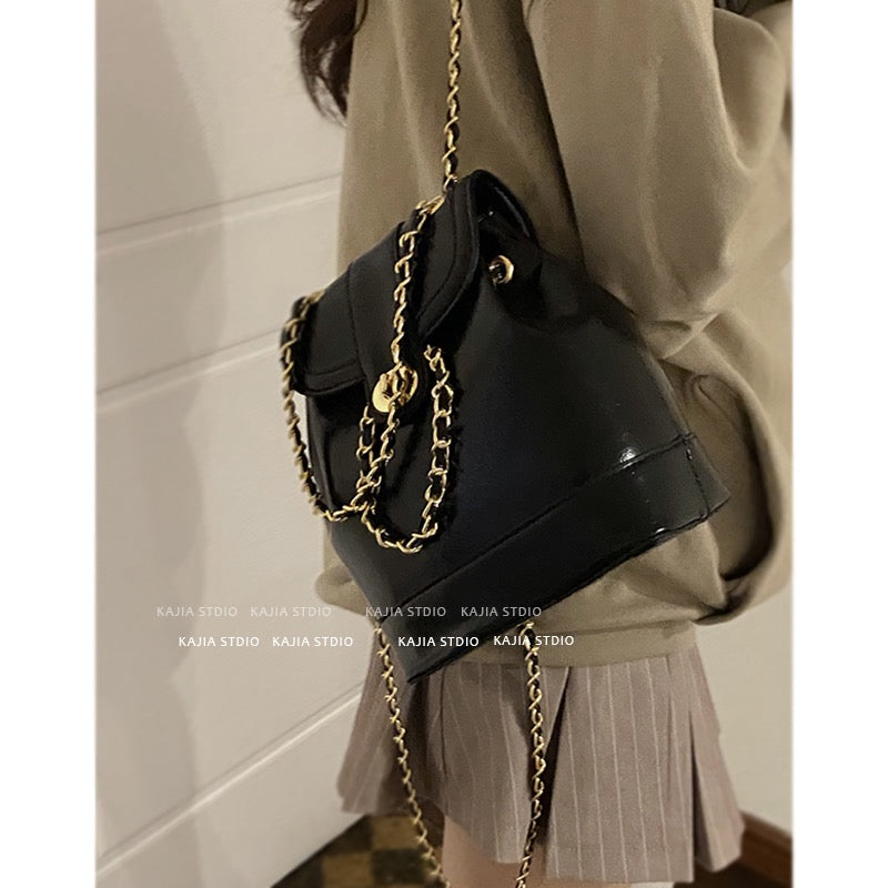 Oily wax leather shoulder bag women 2023 new trendy Korean chain backpack small fragrance style all-match portable shoulder bag