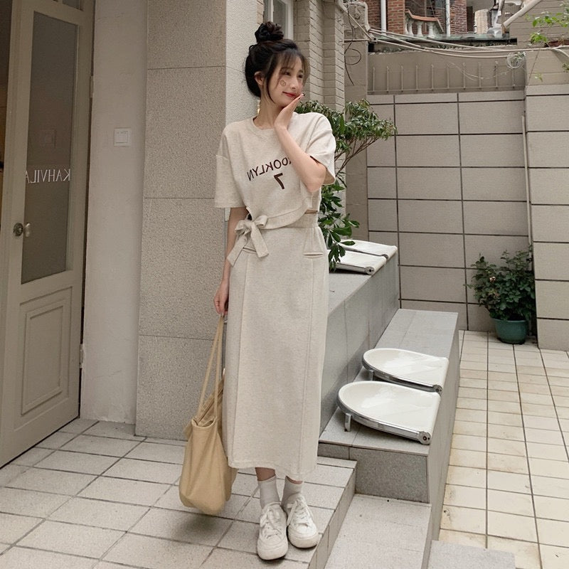 Summer women's clothing 2023 slightly fat and thin tea-style wear lively age-reducing salt-style light mature dress two-piece suit