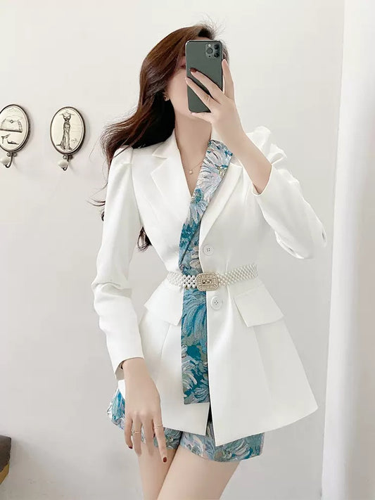 Complete set with women's clothing 2022 early autumn new high-definition light luxury show thin white suit shorts suit 1815