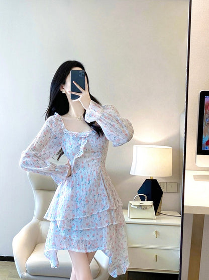 Floral dress women's spring and autumn dress 2023 new French temperament square collar slimming irregular lotus leaf edge fairy skirt