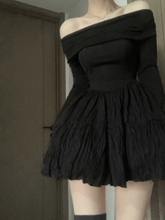 Black hot girl sexy one-shoulder dress female spring 2023 new high-end sense small French waist skirt