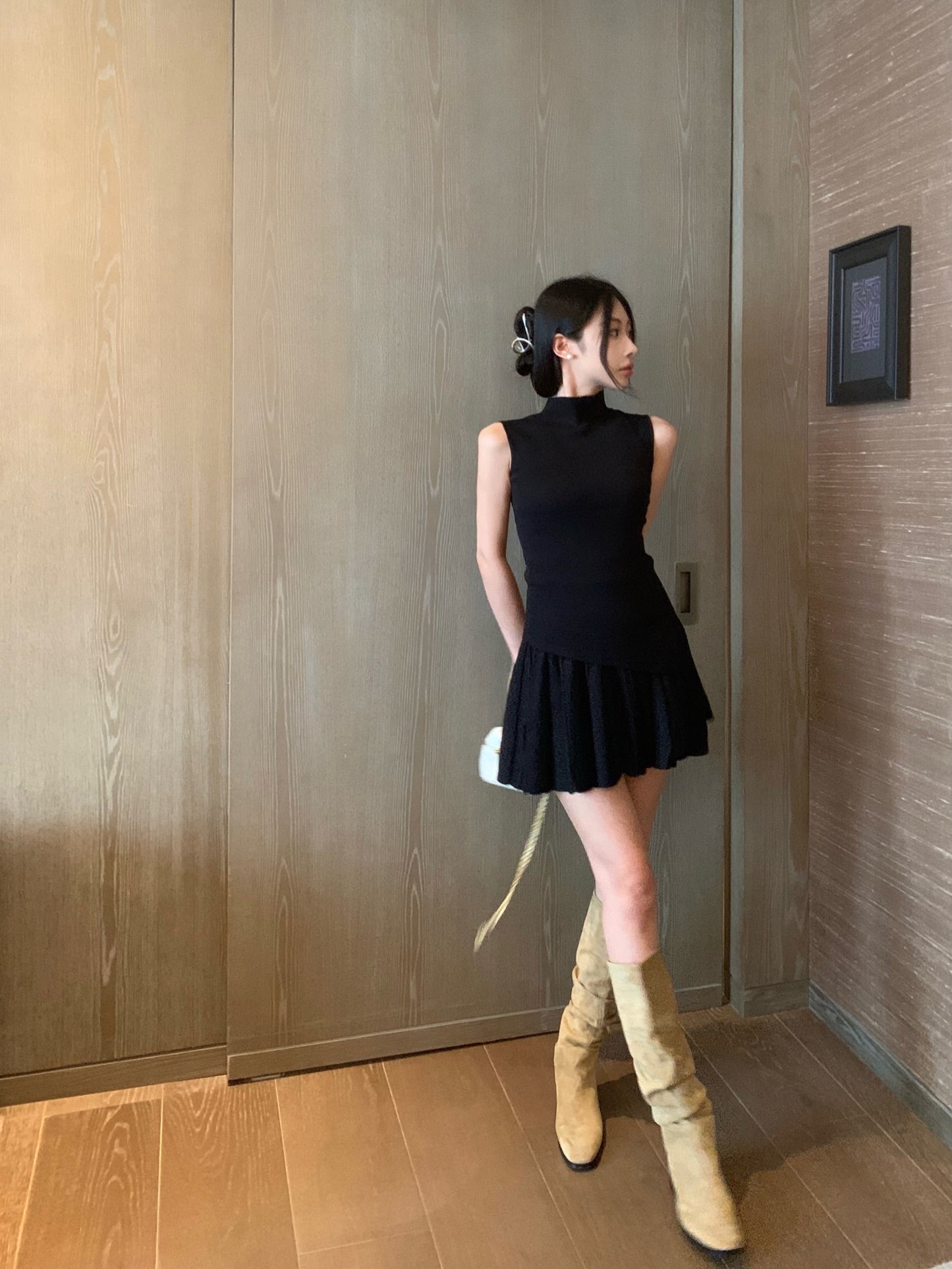 Half turtleneck sleeveless vest knitted sweater women's summer irregular pure desire hot girl temperament tight and thin short top
