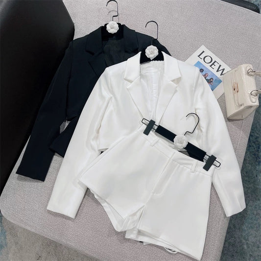 2022 early autumn new French design sense temperament bandage short suit same color high waist suit pants suit women 1619