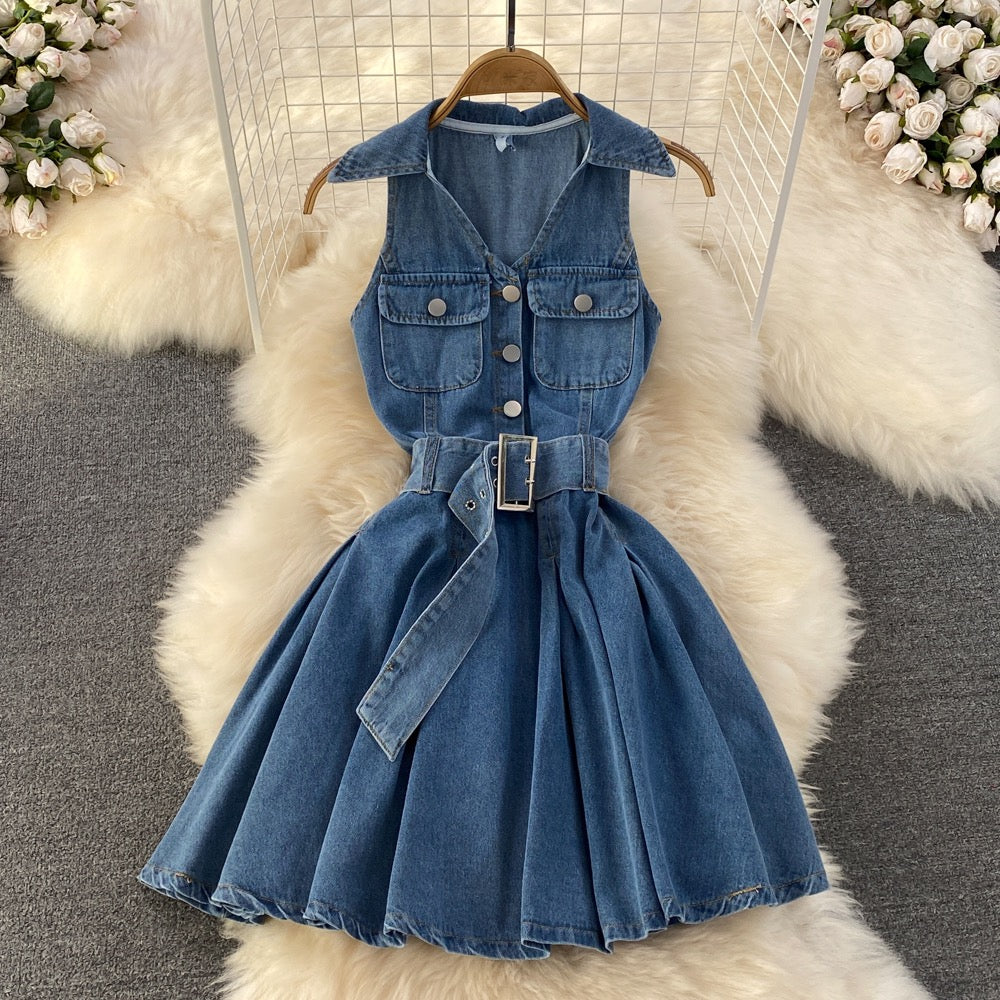 sexy denim dress Chic & Sexy Keyhole Neck Ruched Denim Dress for Stylish Women – Canary Houze