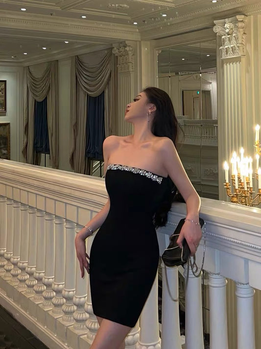 278Hot girl black tube top dress female summer Hepburn style chic stunning temperament pure desire to show thin bag hip little black dress