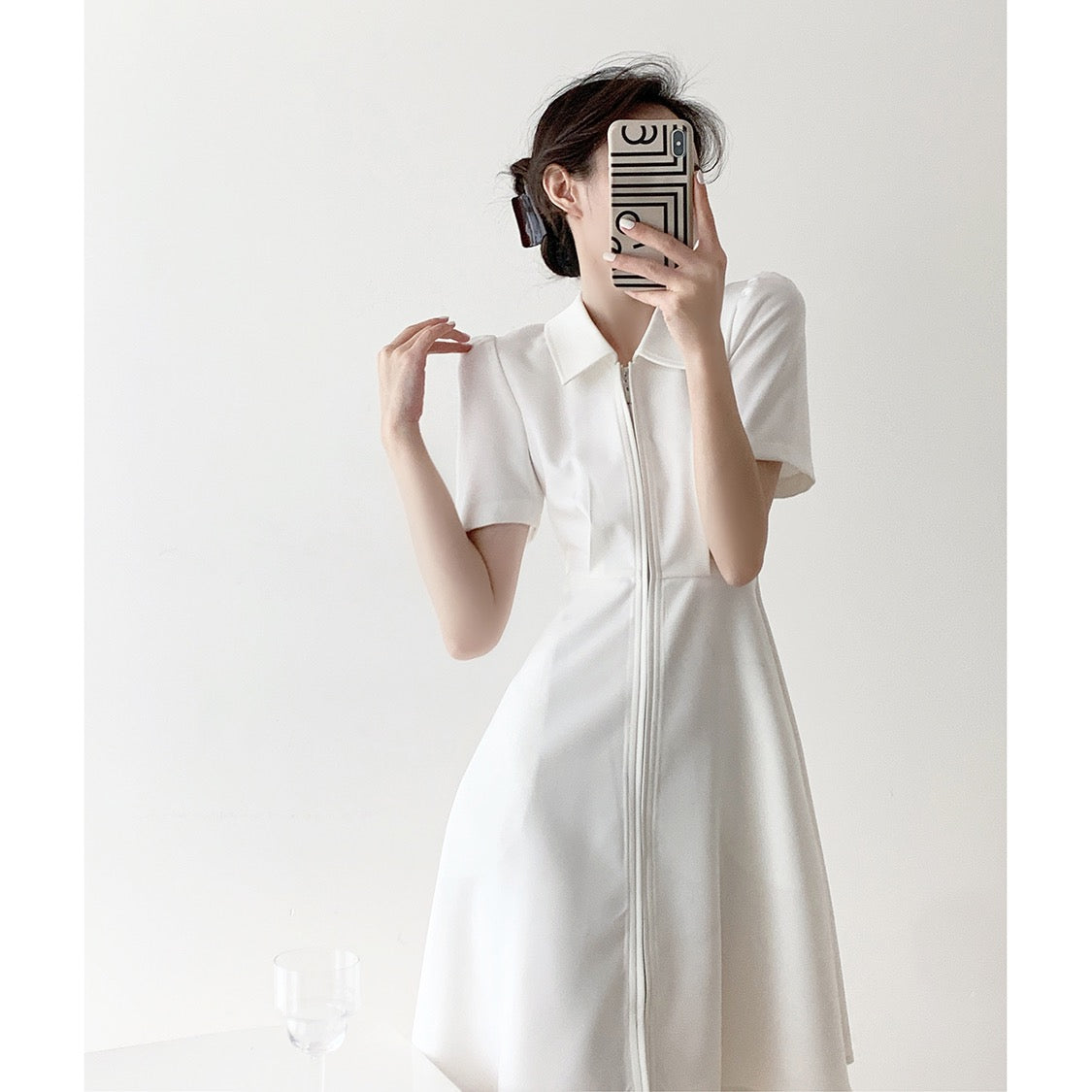 French white gentle Hepburn style short-sleeved shirt dress summer chic design sense short temperament little white skirt