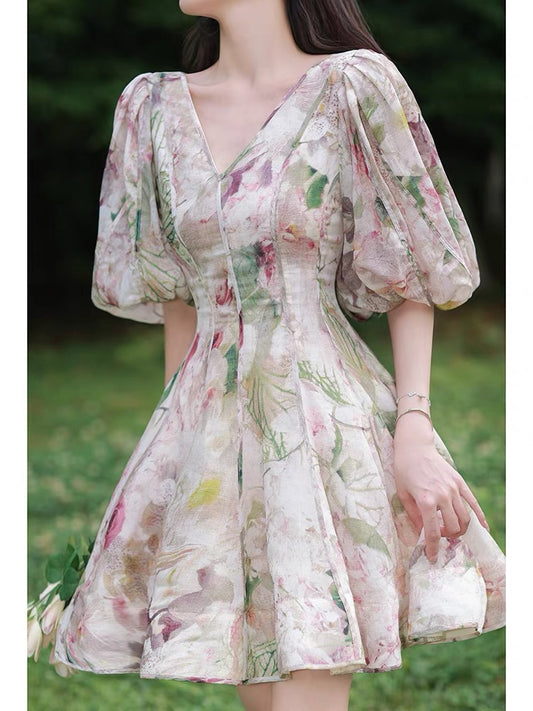 French beautiful floral v-neck dress summer female 2022 new ladies puff sleeves waist floral tutu skirt 1496
