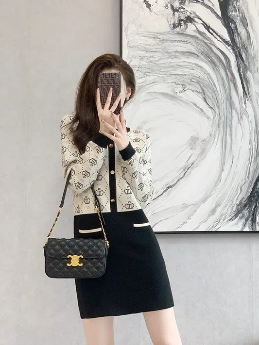 2022 new autumn high-quality temperament knitted long-sleeved dress women's autumn fake two-piece skirt autumn and winter
