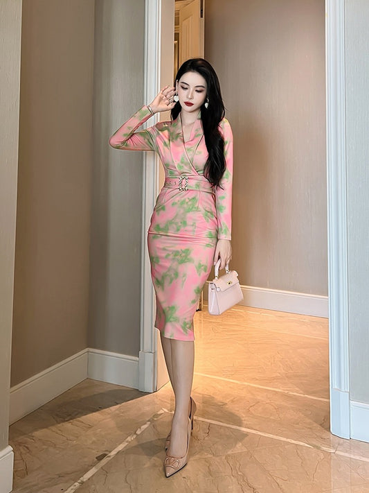 European Station Little Femininity Temperament Women's Wear Mature Wind Pink Dress Advanced Sense Temperament Lady Skirt Belt