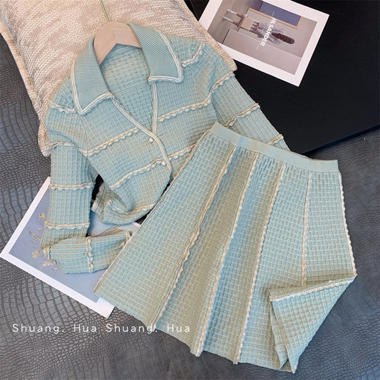 Small fragrance suit women's autumn 2022 new French fashion celebrity temperament knitted cardigan skirt two-piece set