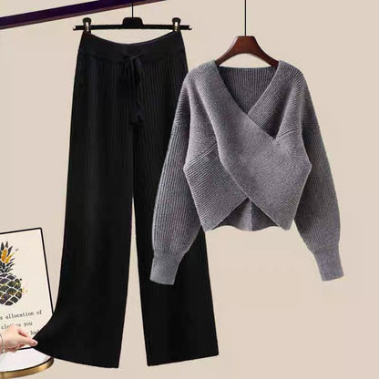 Winter Xiaoxiangfeng gentle wear knitted autumn and winter suit 2022 new women's sweater wide-leg pants two-piece set