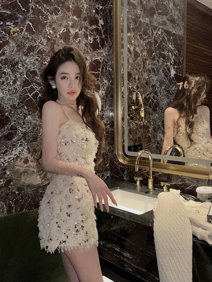 Qiu Rouyao spring new short skirt skirt high-end sense niche slim pure desire sweet and spicy sexy suspender dress