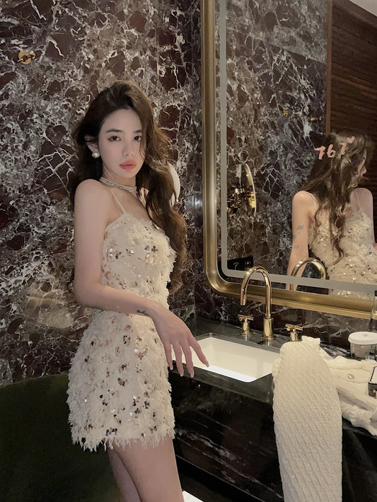 Qiu Rouyao spring new short skirt skirt high-end sense niche slim pure desire sweet and spicy sexy suspender dress