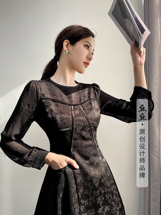 Autumn and winter new black high-end jacquard waist a-line skirt female niche temperament French beautiful dress high-end sense