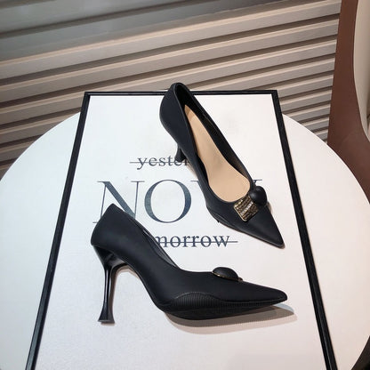 White high-heeled shoes 2022 autumn new niche design fairy love metal buckle pointed toe stiletto heel shallow mouth single shoes