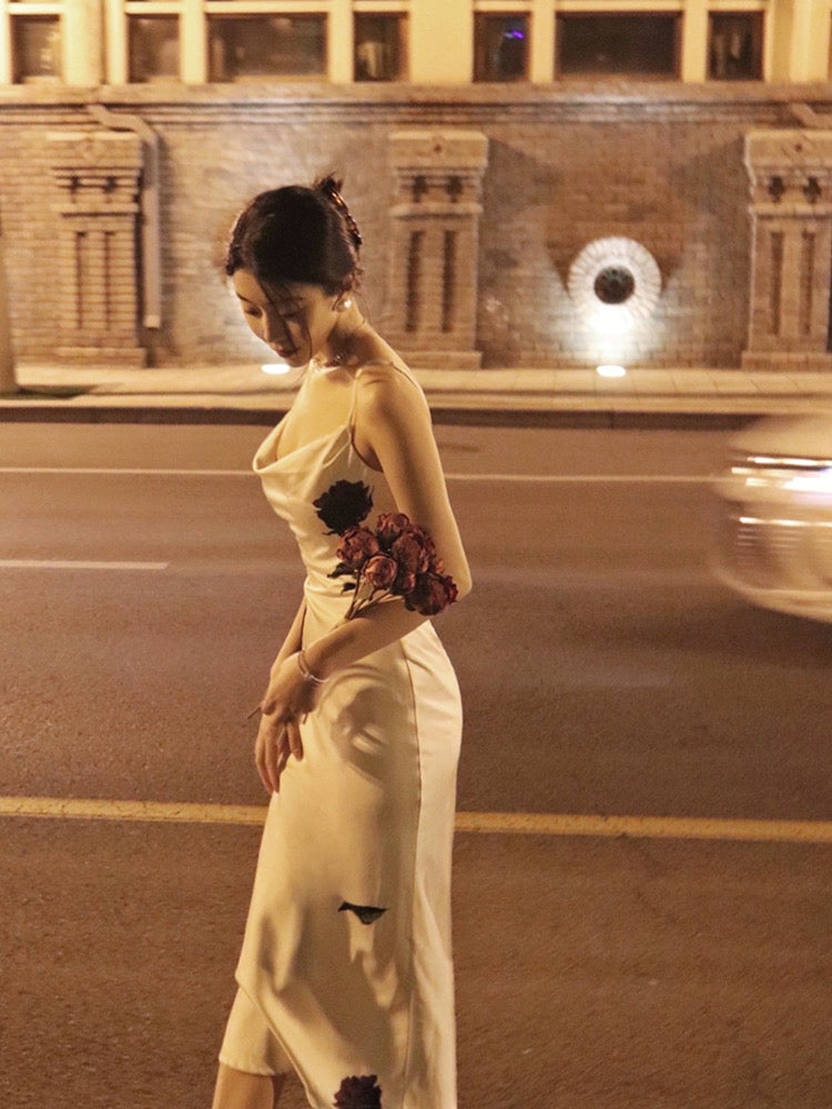 Thirteen and Little Suspender Dress Female Summer Sexy Slim Long Skirt Temperament Retro Floral Mermaid Skirt