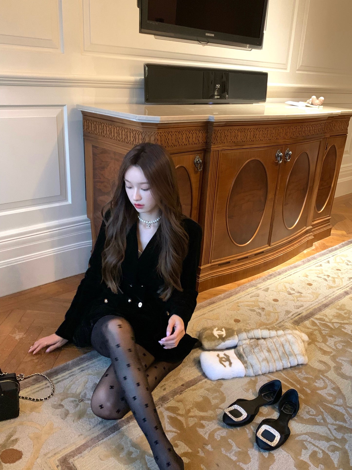 COOLLINE Lin Zixi Champs Elysees Black Gold Buckle Velvet Waist Slim Fashionable Coat Women's Padded Top