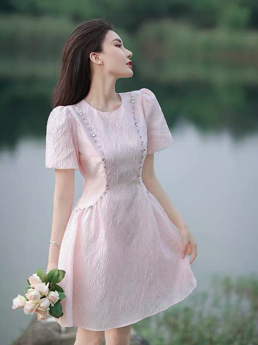 French-style Western-style texture dress 2022 new female summer ladies temperament diamond-encrusted waist jacquard short skirt