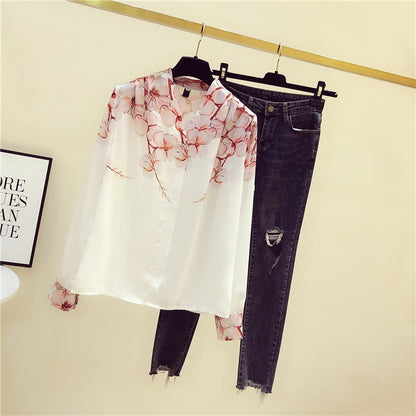 2022 early autumn new style foreign style fashion European goods small shirt women's chiffon all-match design sense temperament V-neck top tide