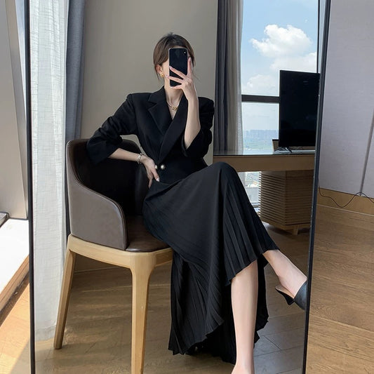 FT GUOGE black suit dress women's 2022 autumn new style waist and thin temperament fake two-piece pleated skirt 1586