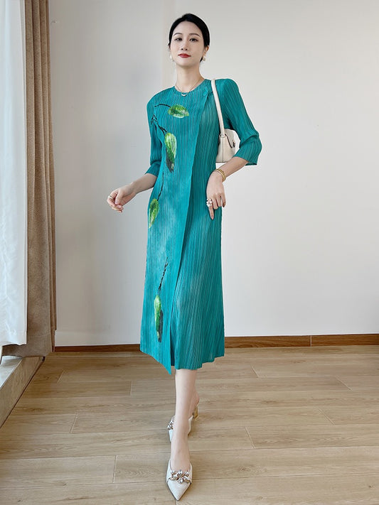 Western style age-reducing fat mm Chinese style pleated dress female 2023 spring new loose large size Miyake mid-length skirt
