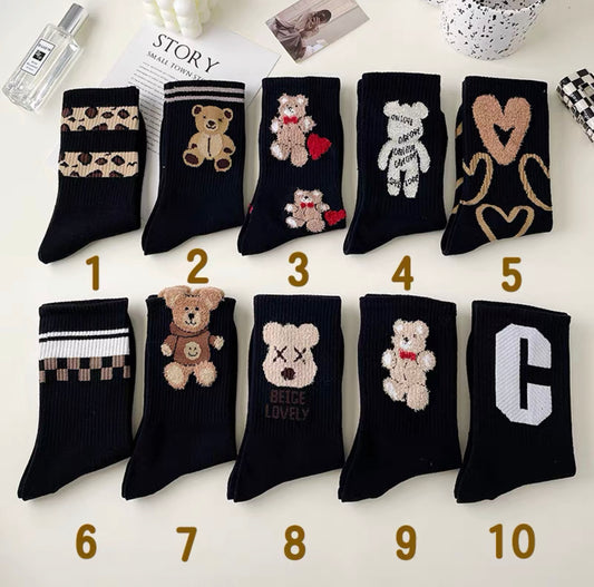 Black socks women's socks ins trendy Korean version cartoon cute Japanese wild cotton autumn and winter student sports socks