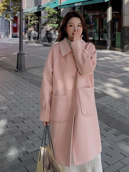 Pink Hepburn woolen coat female autumn and winter small man 2022 new Korean high-grade milk fufu woolen coat
