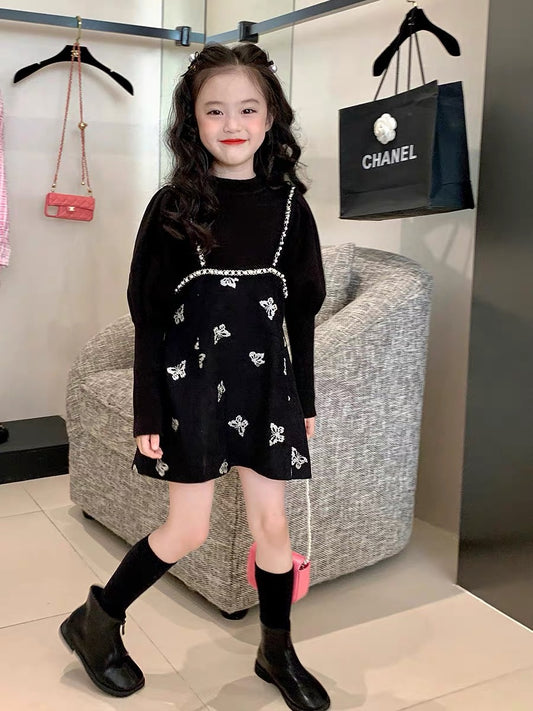 Original girl's Xiaoxiang style autumn suit 2022 new lady style children's autumn and winter suspender skirt sweater sweater