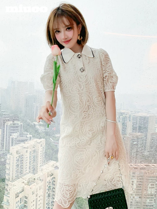 miuco polo collar contrast color heavy lace 3D embroidery hook flower straight H version dress female 2022 Xia Xin