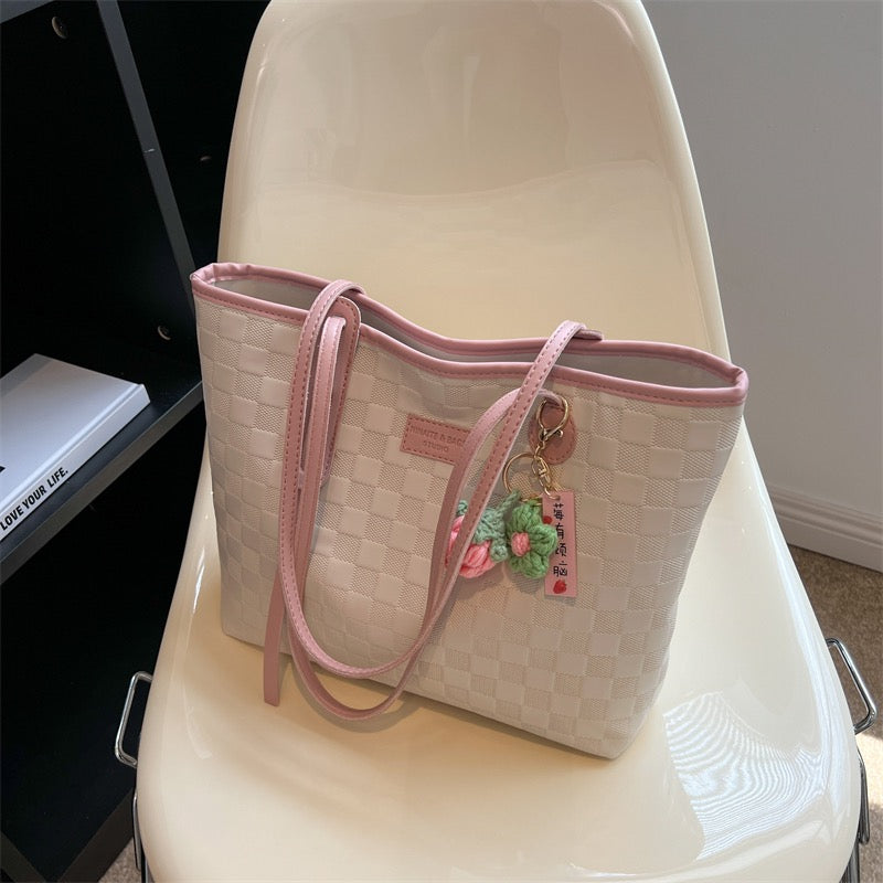 Spring shoulder bags deals