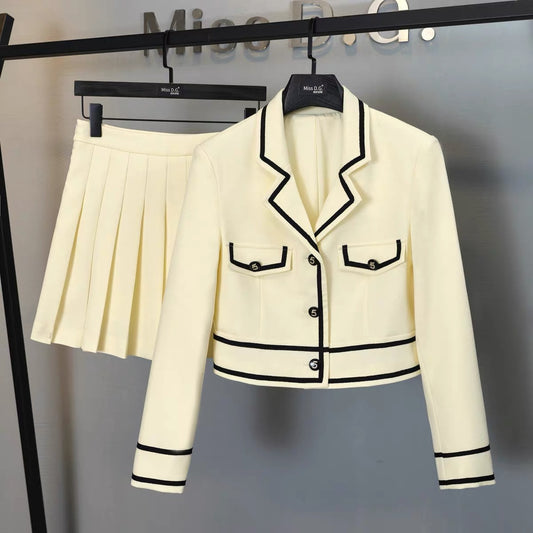 Miss DG small fragrance suit women's 2022 early autumn French contrast color stitching short coat pleated skirt two-piece set 1694