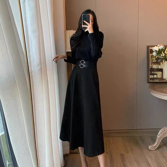 Xiaoxiangfeng two-piece suit women's autumn and winter new French retro ladies temperament Hepburn style black bottoming dress