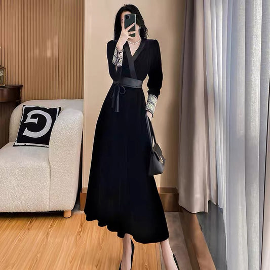 Autumn 2022 new women's velvet dress autumn and winter bottoming waist skirt temperament celebrity long-sleeved skirt