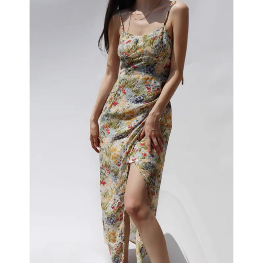 Sexy and romantic slim fit and slim V-neck suspender skirt retro print side slit thin shoulder strap waist dress long skirt