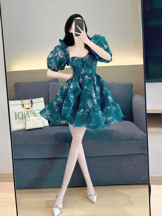 Puff skirt dress women's summer 2023 new retro printing temperament sweet French square collar puff sleeve princess dress