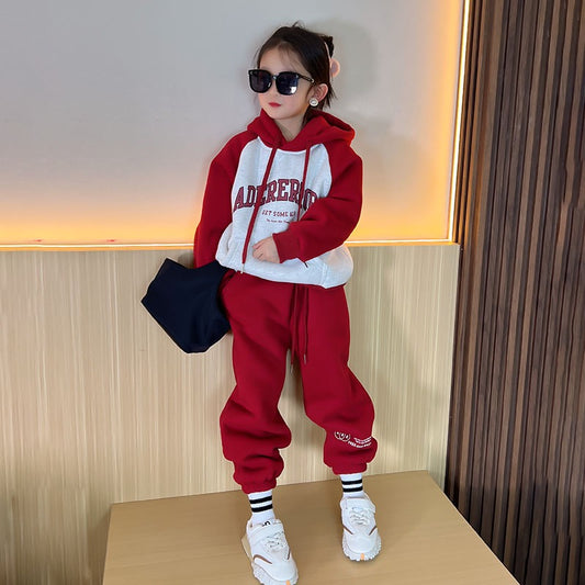 Girls' red plush fleece and thickened sweater and trousers suit 2022 autumn and winter clothes fashionable western style girl's New Year's greeting clothes trendy