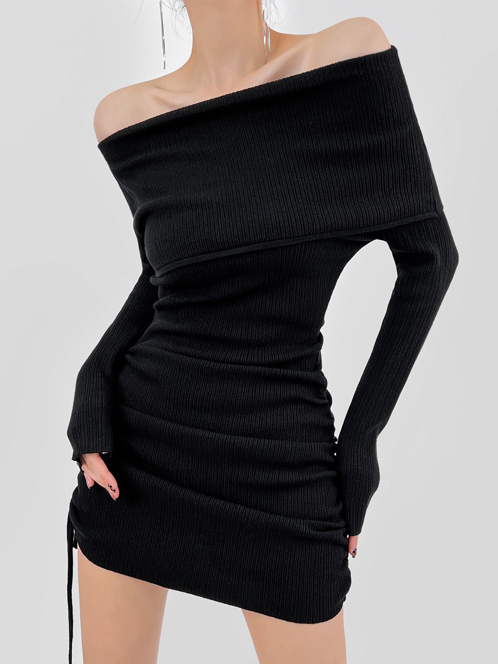 DOUBLE Z Black Knitted Dress Women Autumn Sexy Strapless One-Line Neck Long Sleeve Drawstring Pleated Hip Skirt