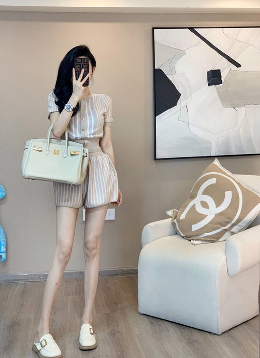 Suit women's summer 2022 new small fragrance style high-end fashion foreign style casual sports shorts two-piece trendy